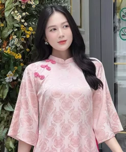 Alternative view of Áo Dài Gấm Cổ Trụ Phối Nút Tàu, Hoa Văn Thọ Dơi Ẩn AD072– Tinh Tế và Sang Trọng - Khánh Linh Style